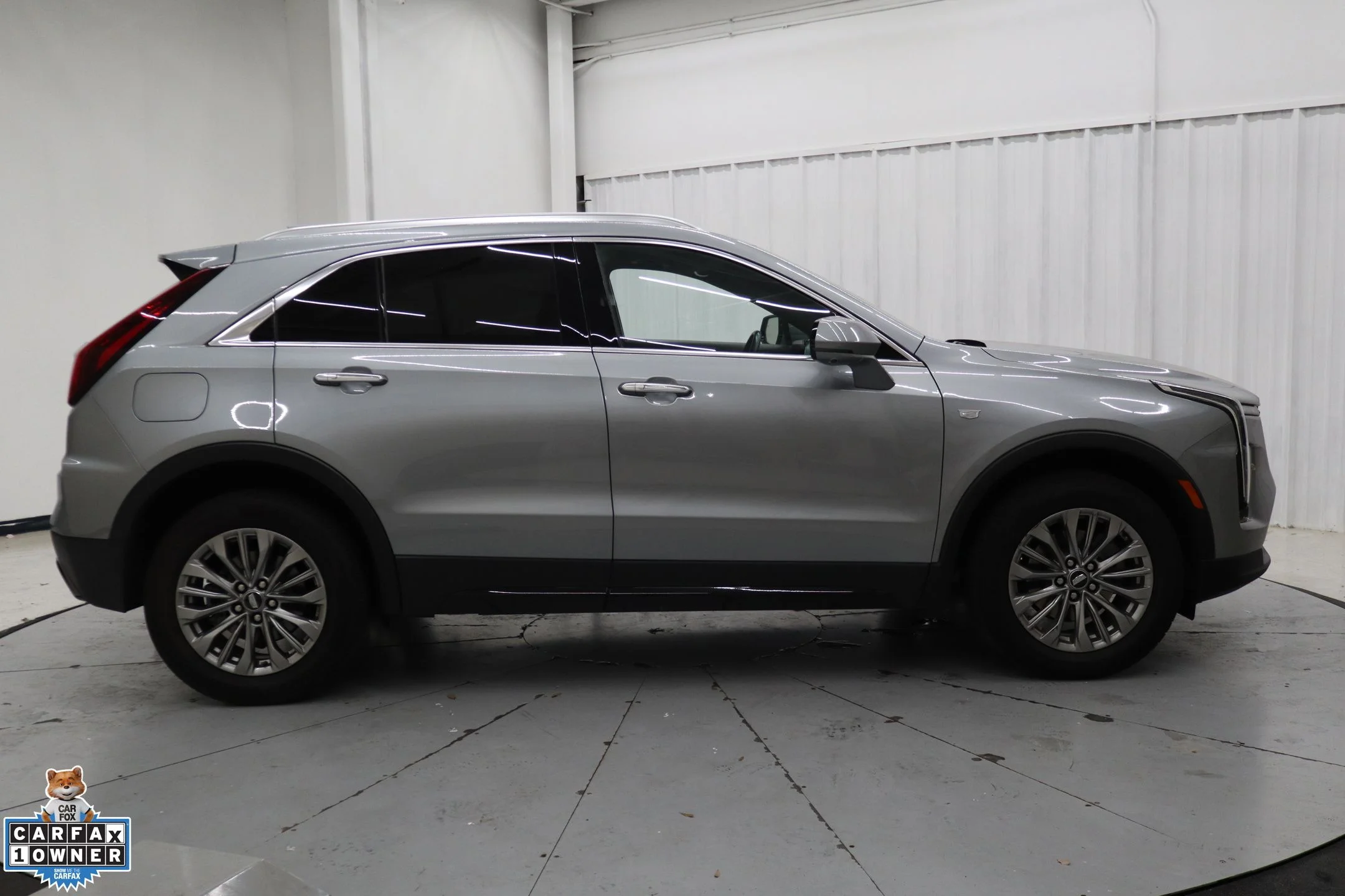 Used 2025 Silver Cadillac Premium Luxury image 2
