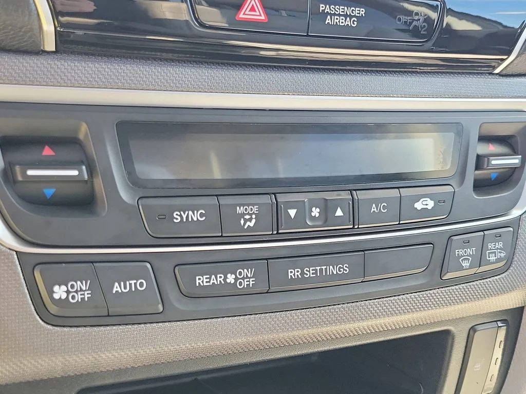 Used 2023 Gray Honda RTL image 27