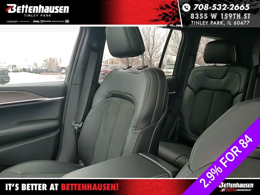 New 2026 Baltic Gray Metallic Clear-Coat Exterior Paint Jeep Altitude image 23