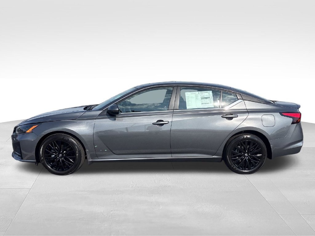 New 2026 Gray Nissan 2.5 SV image 2