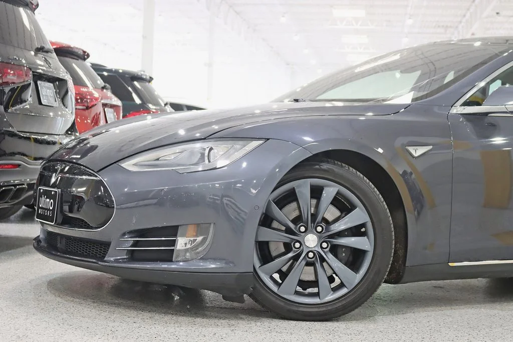 2015 Tesla Model S 85D