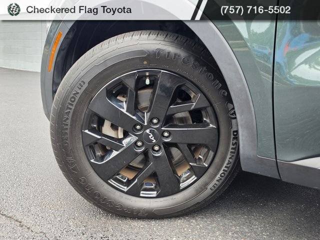 Used 2022 Aruba Green Kia S image 9