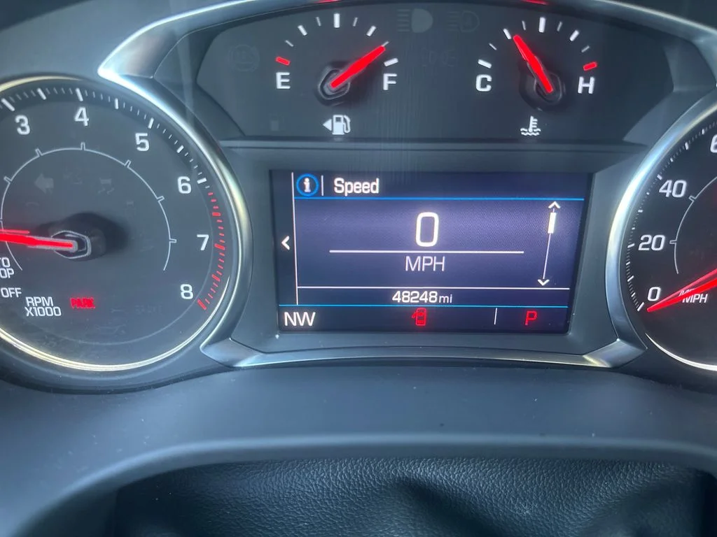 Used 2023 Gray GMC SLE image 16