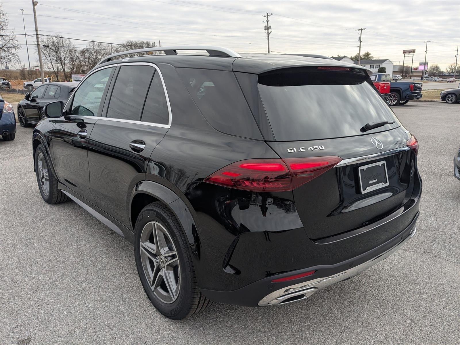 New 2026 Black Mercedes-Benz GLE 450 image 7