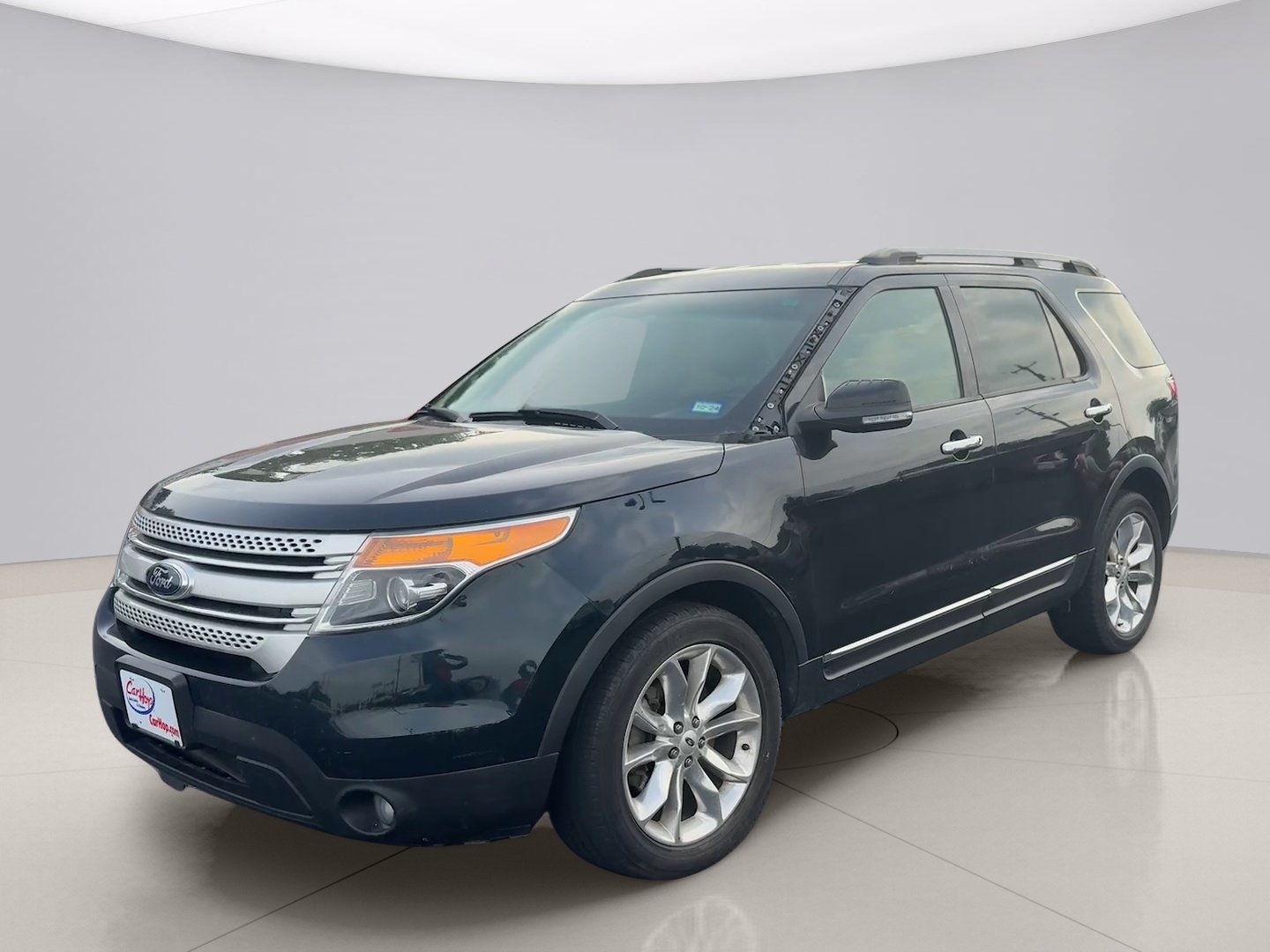 Used 2014 Blue Ford XLT image 1