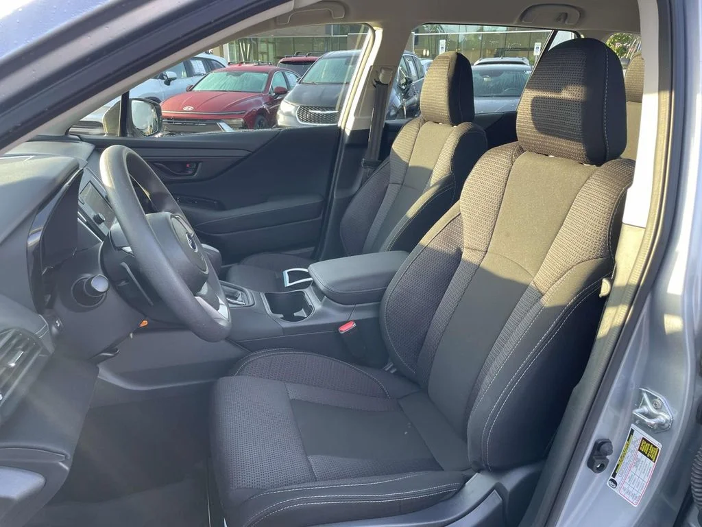2025 Subaru Outback Base - Photo 8