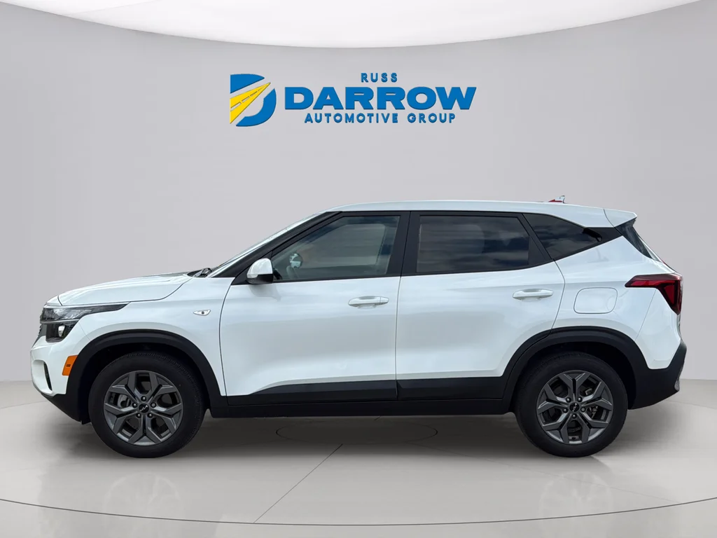 Certified Used 2024 White Kia LX image 2