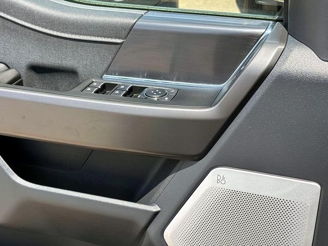 Used 2025 Silver Ford Lariat image 18