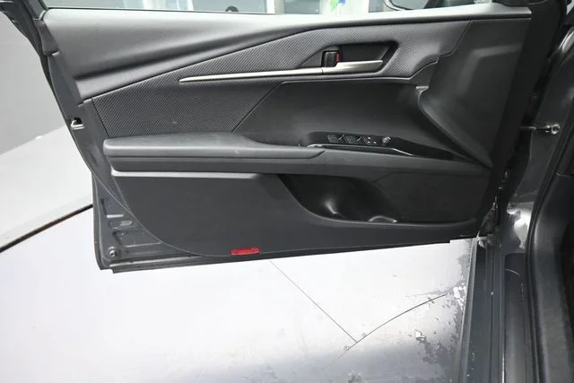 Used 2025  Toyota SE image 20