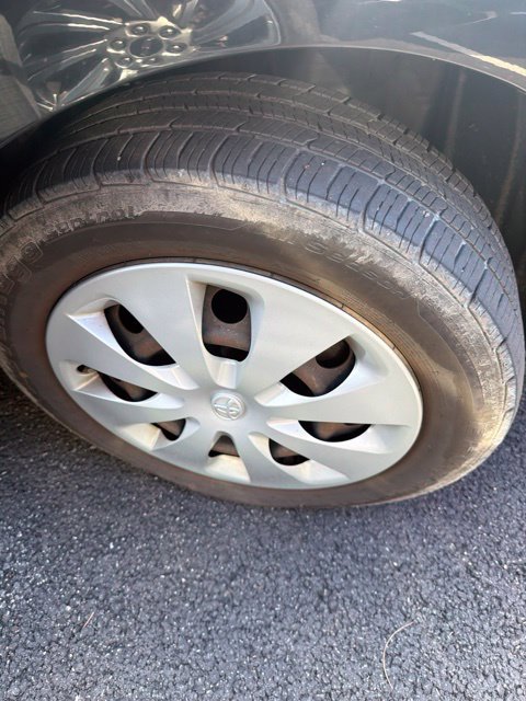 Used 2013 Black Toyota  image 15