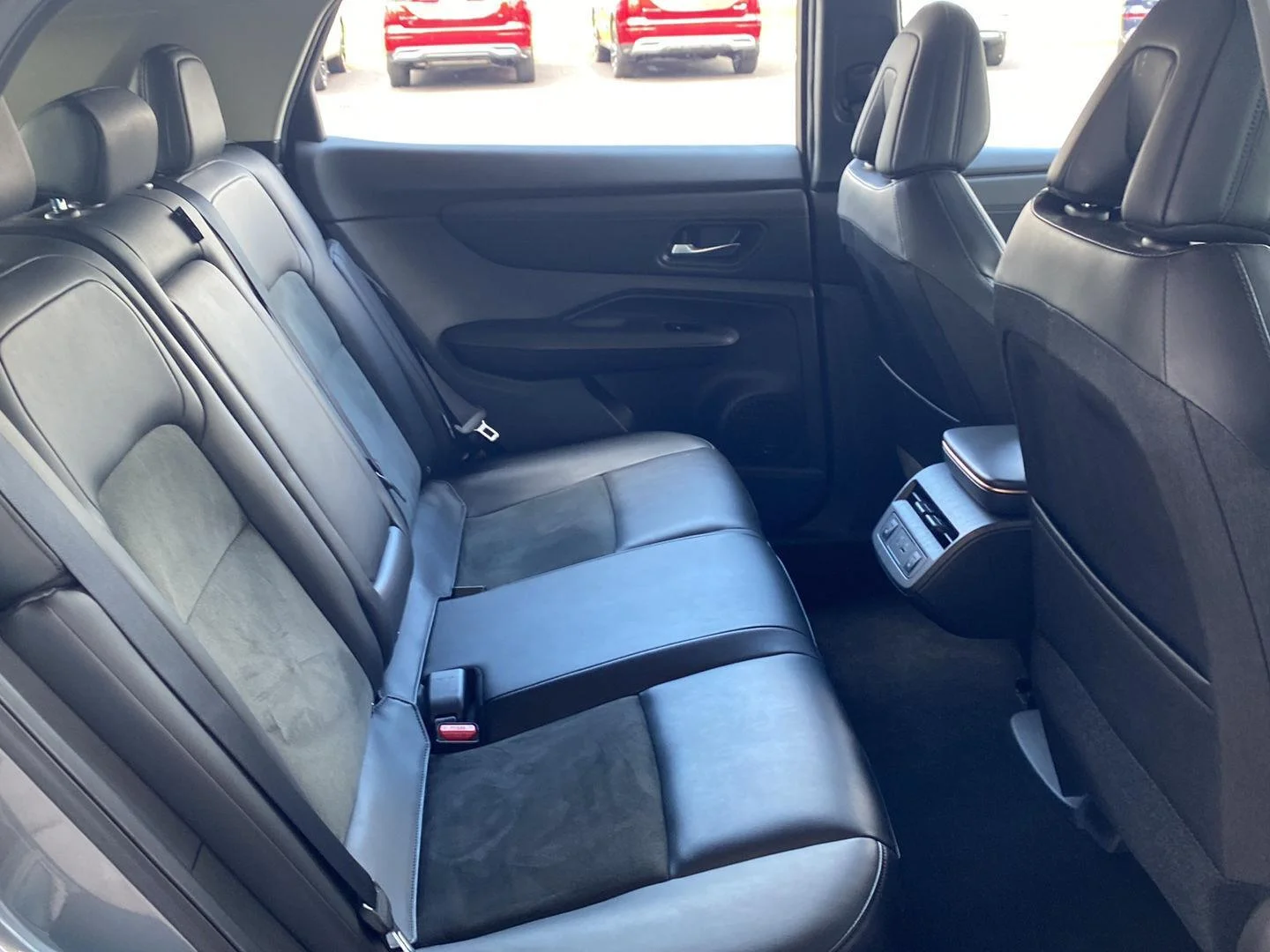Used 2024 Gun Metallic Nissan ENGAGE image 26