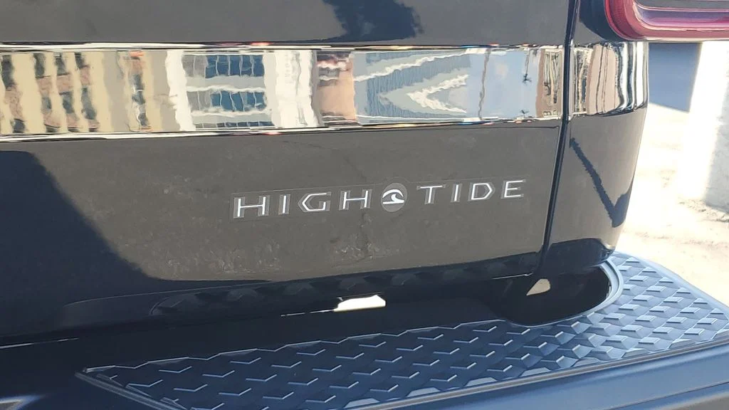 Used 2025 Black Jeep High Tide image 9
