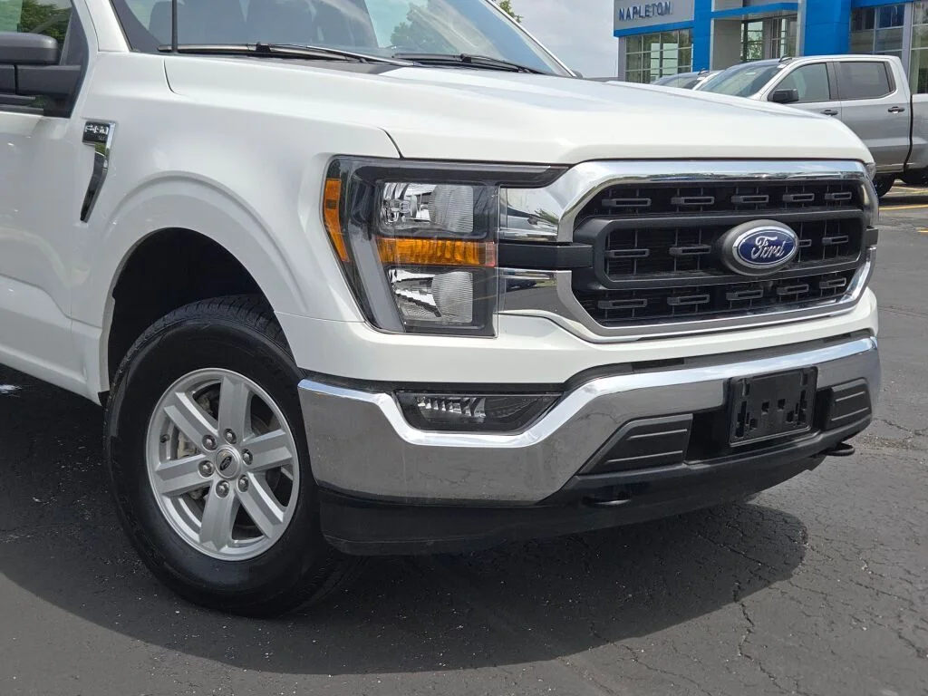 Used 2023 White Ford XLT image 2