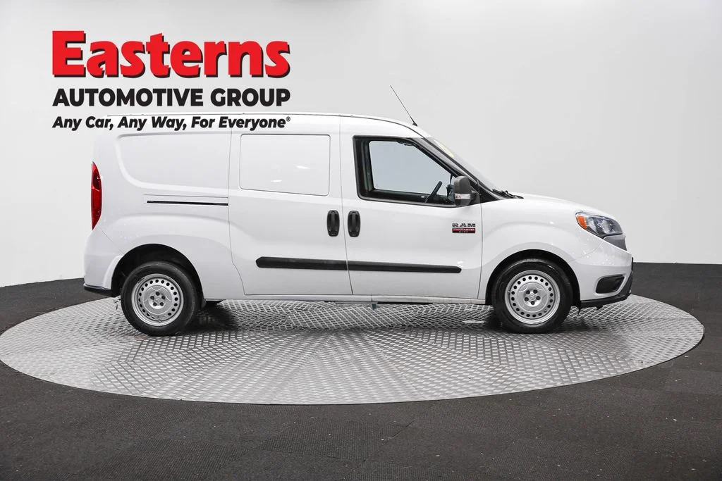 Used 2022 White Ram Base image 4