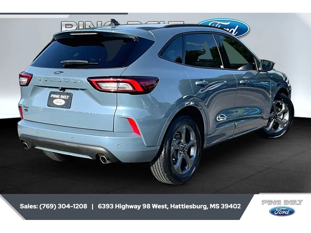 Used 2023 Vapor Blue Metallic Ford ST-Line image 11