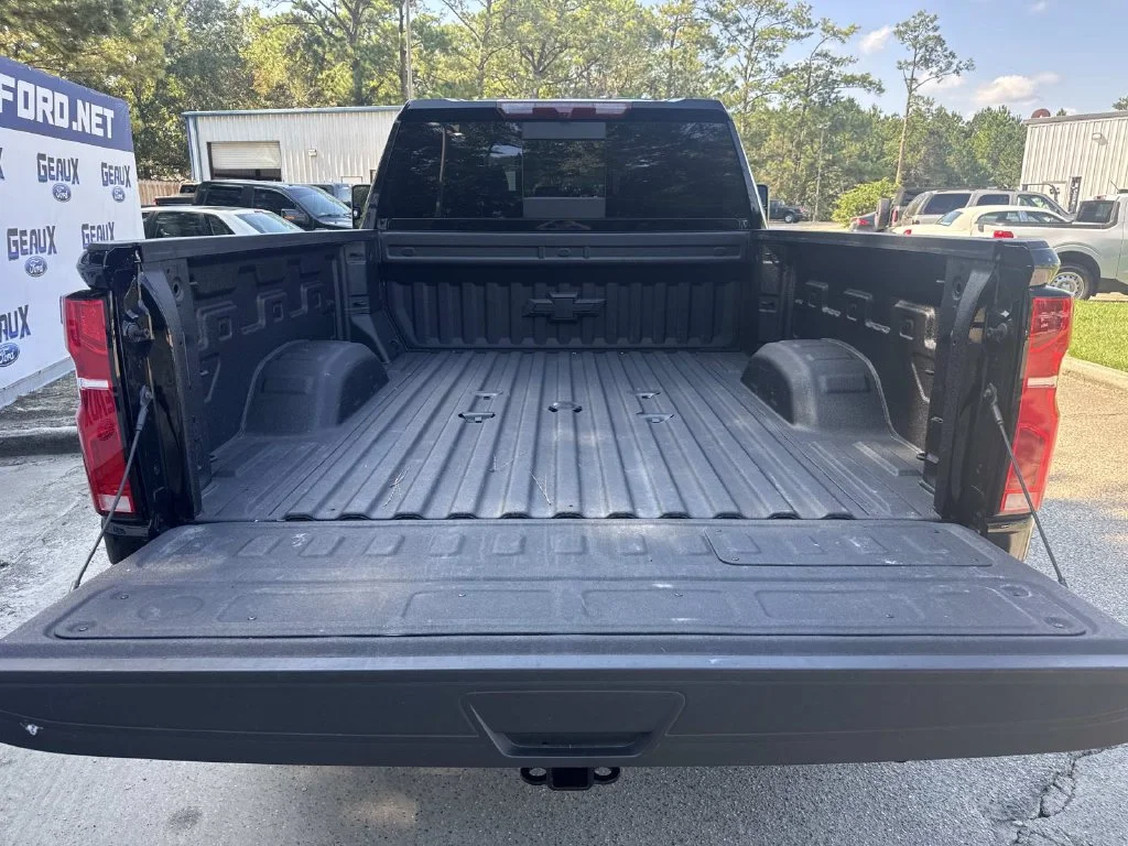 Used 2025 Black Chevrolet LTZ image 18