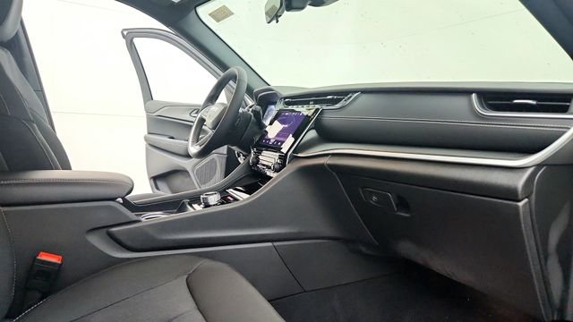 2025 Jeep Grand Cherokee Laredo - Photo 15