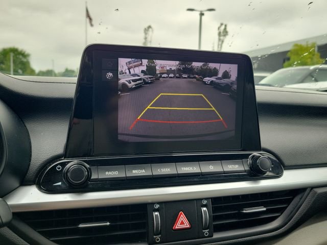 Used 2023 Black Kia LXS image 20
