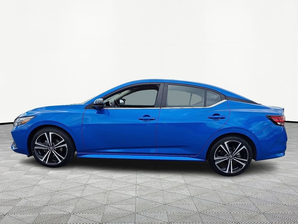 Used 2022 Blue Nissan SR image 4