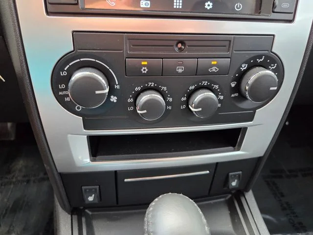 Used 2009 Black Dodge R/T image 25