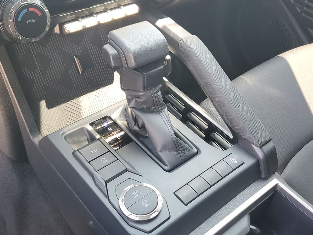 Used 2026 Underground Toyota SR5 image 31