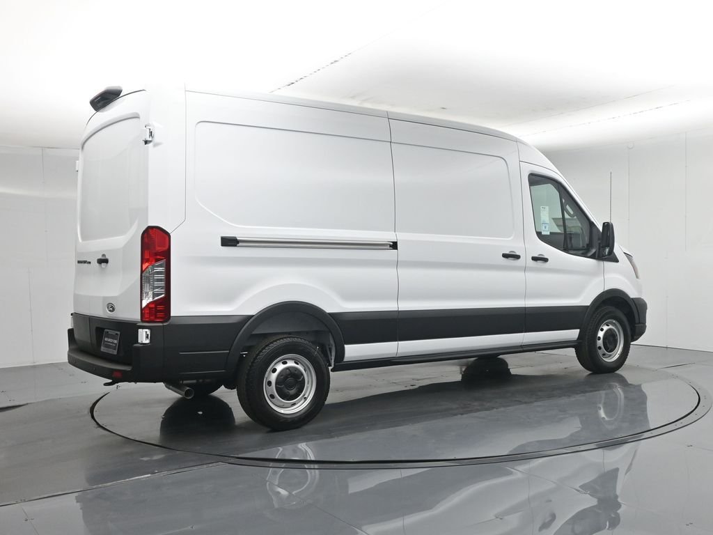 New 2026 Oxford White Ford Base image 24