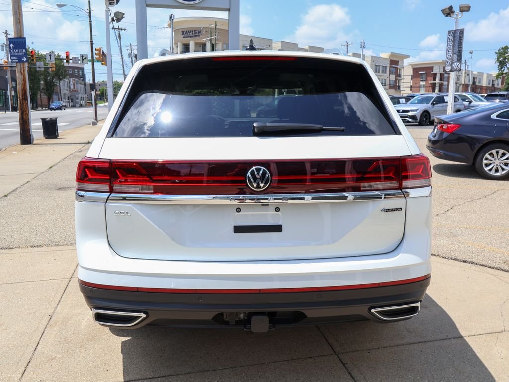 New 2026 White Volkswagen 2.0T SEL image 4