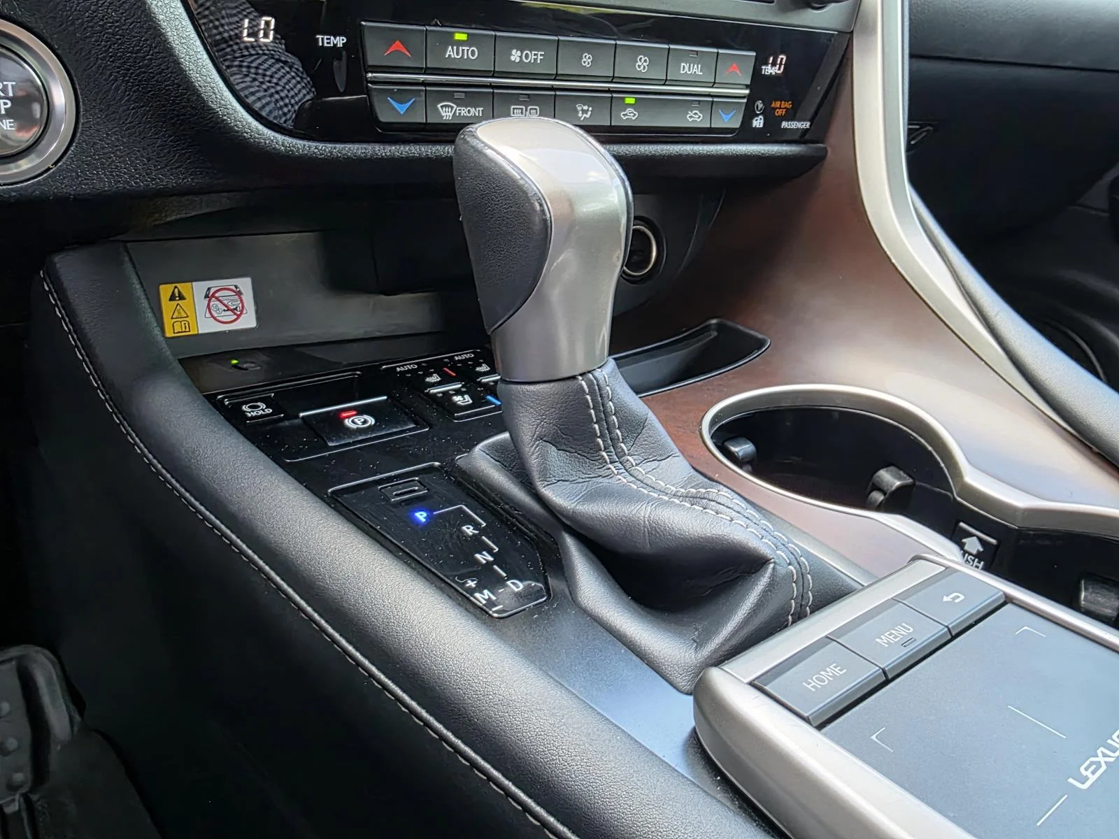 2022 Lexus RX 350 - Photo 22