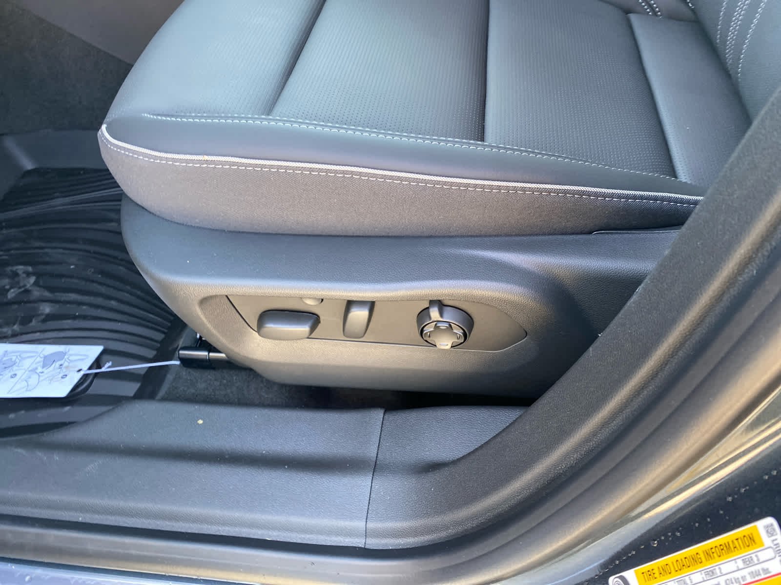 2026 Buick Envision Avenir - Photo 9