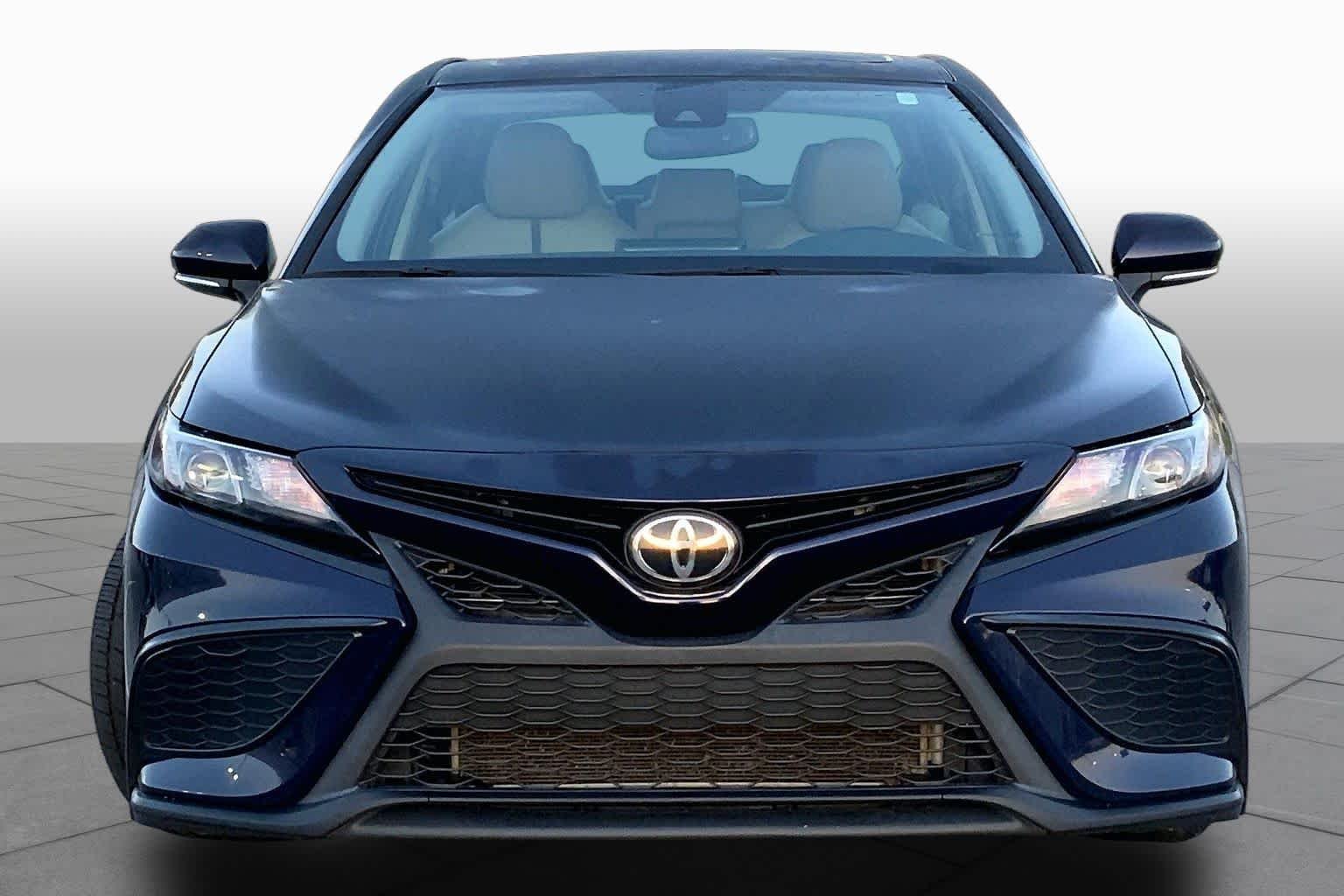 Used 2022 BLUE Toyota SE image 4