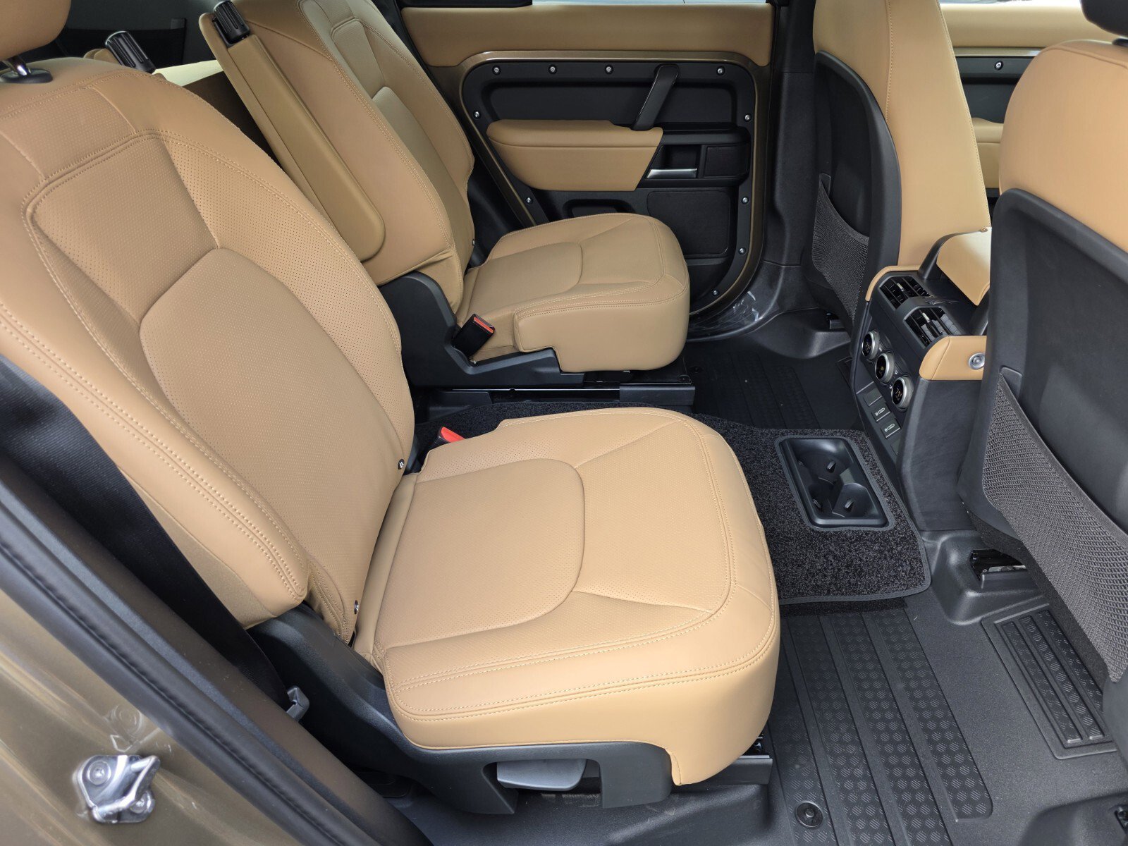 New 2026 Gondwana Stone Land Rover P300 S image 5