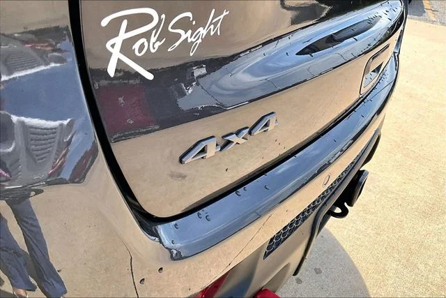 Used 2024 Metallic Jeep Trailhawk image 24