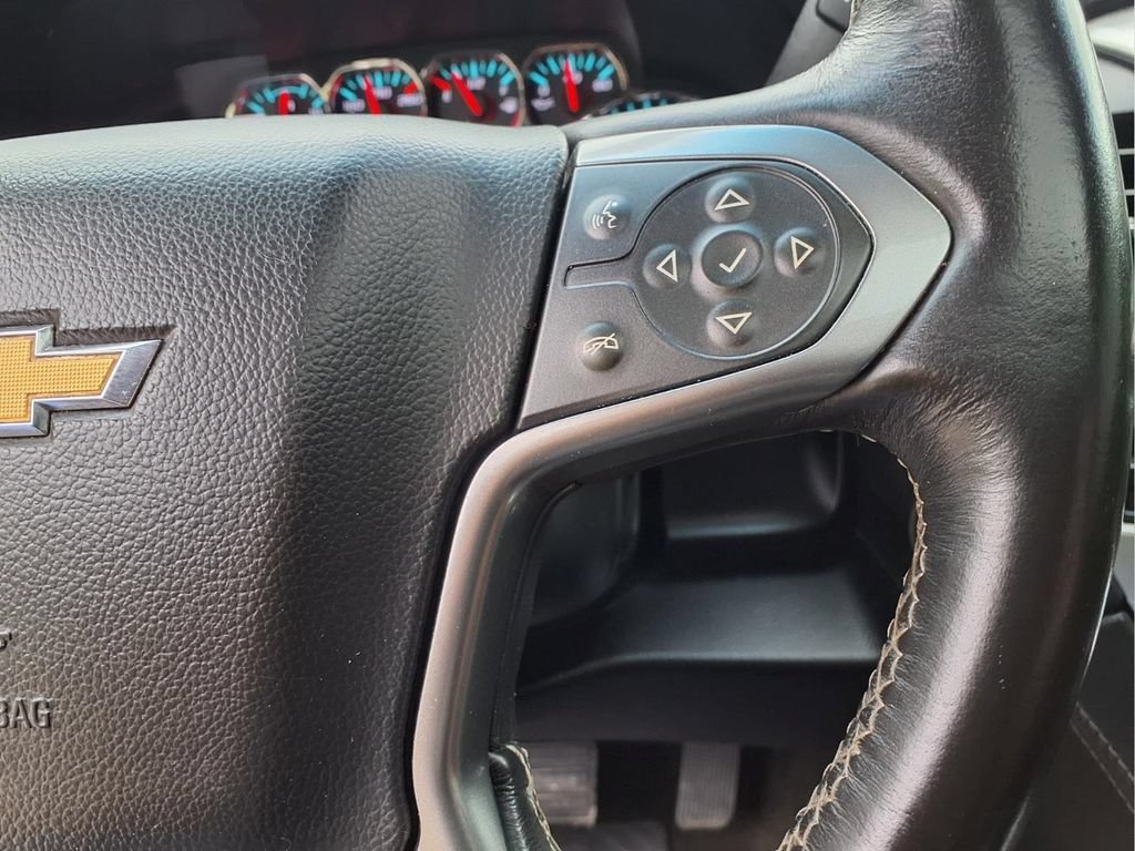 Used 2016 BLACK Chevrolet LT image 19