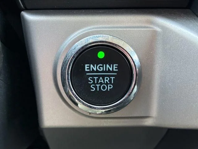 Used 2023 Red Ford XLT image 38