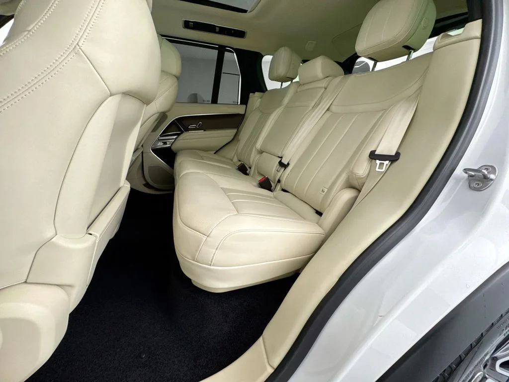 Certified Used 2023 White Land Rover SE image 24