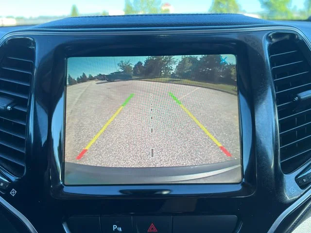 Used 2019 Gray Jeep Limited image 26