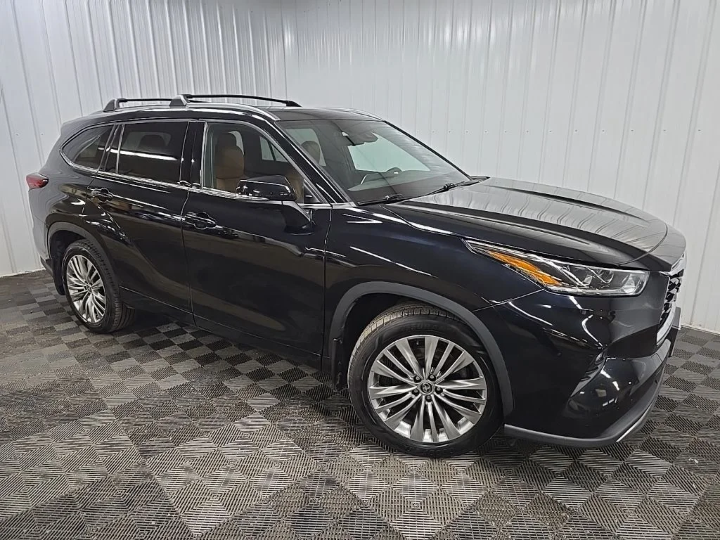 Used 2023 Black Toyota Platinum image 7