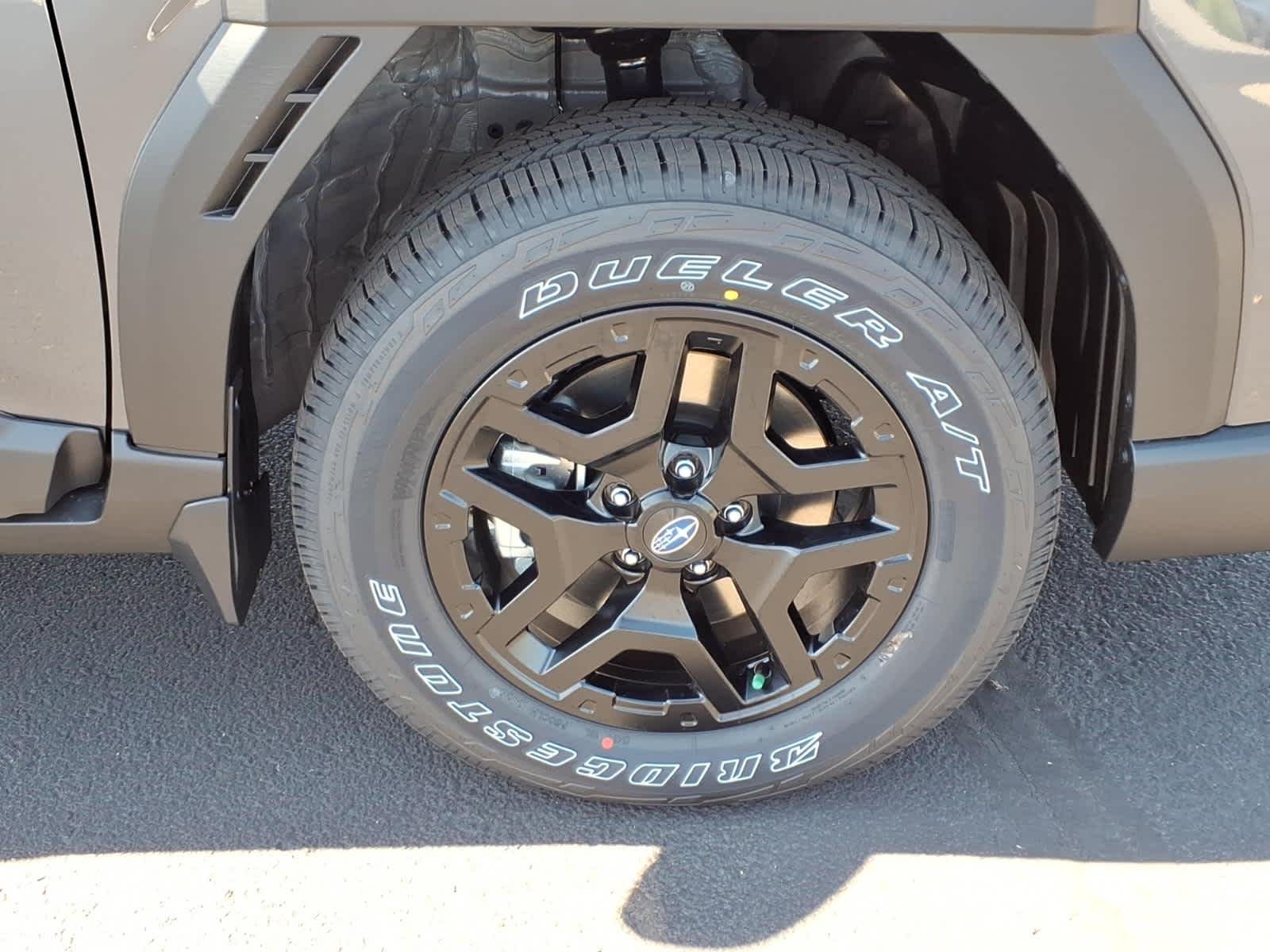 New 2026 MAGNETITE GRAY METALLIC Subaru Wilderness image 8