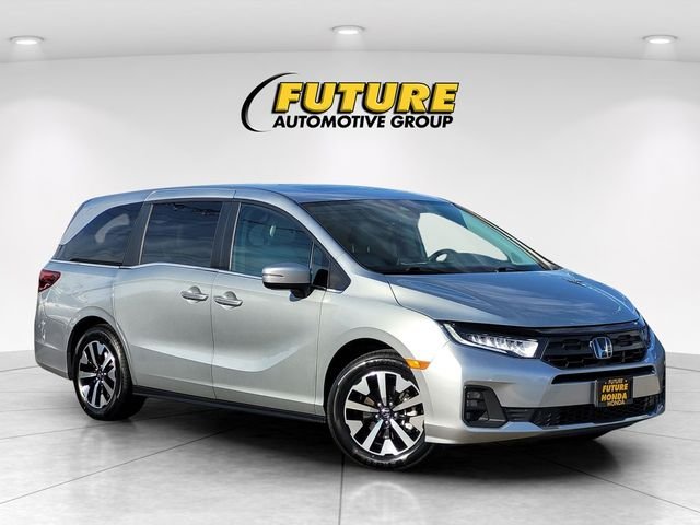 Used 2025  Honda EX-L image 1