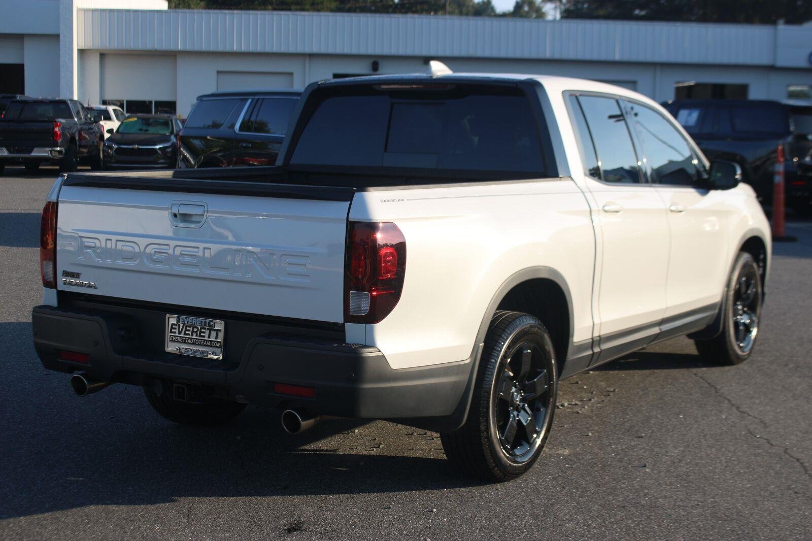 Used 2024 White Honda Black Edition image 7