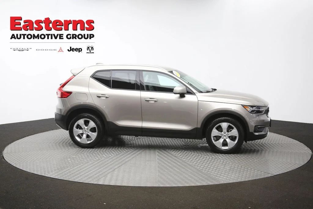 Used 2022 Brown Volvo Momentum image 48
