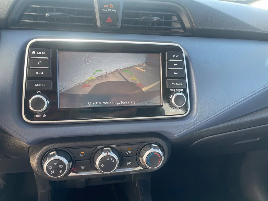 2023 Nissan Versa Sedan SV - Photo 16