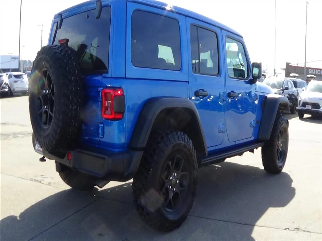 Used 2024 Hydro Blue Pearl Coat (pbj) Jeep Willys image 6