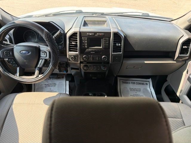 Used 2016 Oxford White Ford XLT image 24