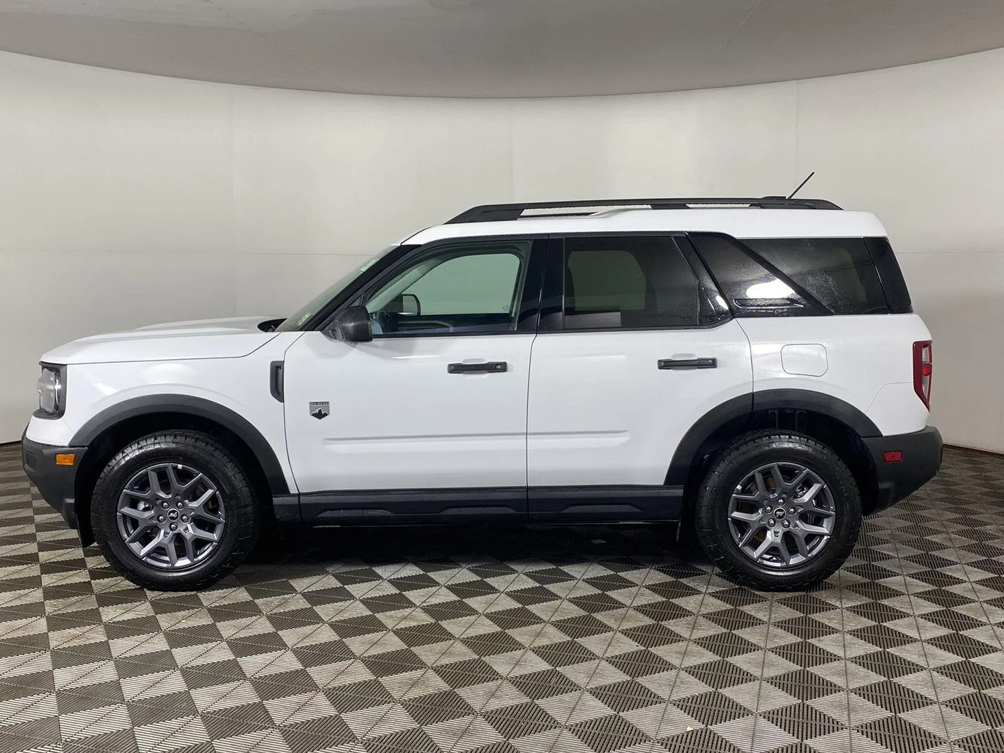 New 2026 Oxford White Ford Big Bend image 25
