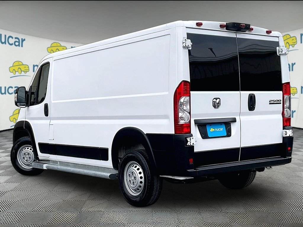 Used 2025 White Ram Base image 4