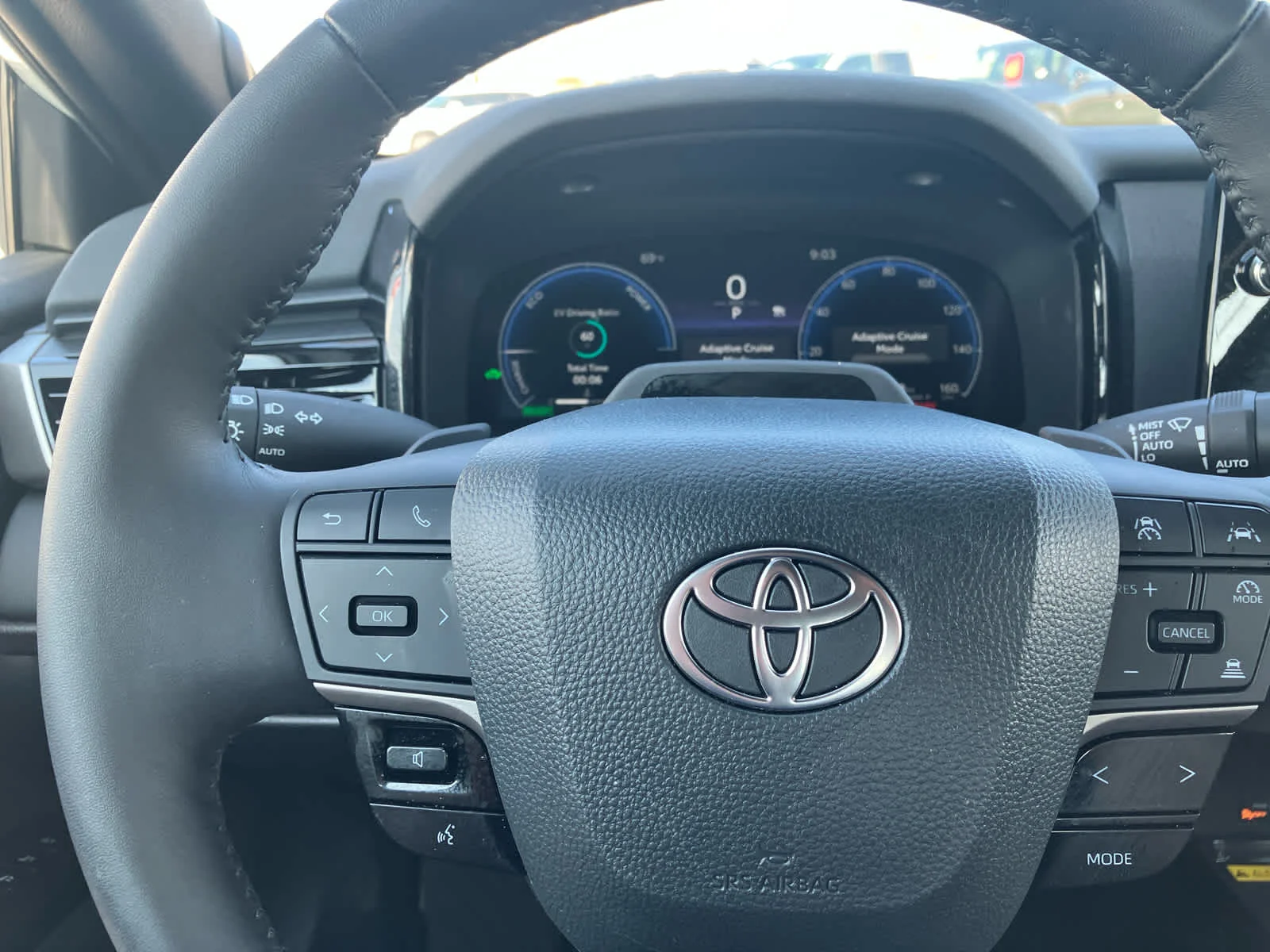 Certified Used 2026 Wind Chill Pearl w/Midnight Black Metallic Roof Toyota XSE image 17