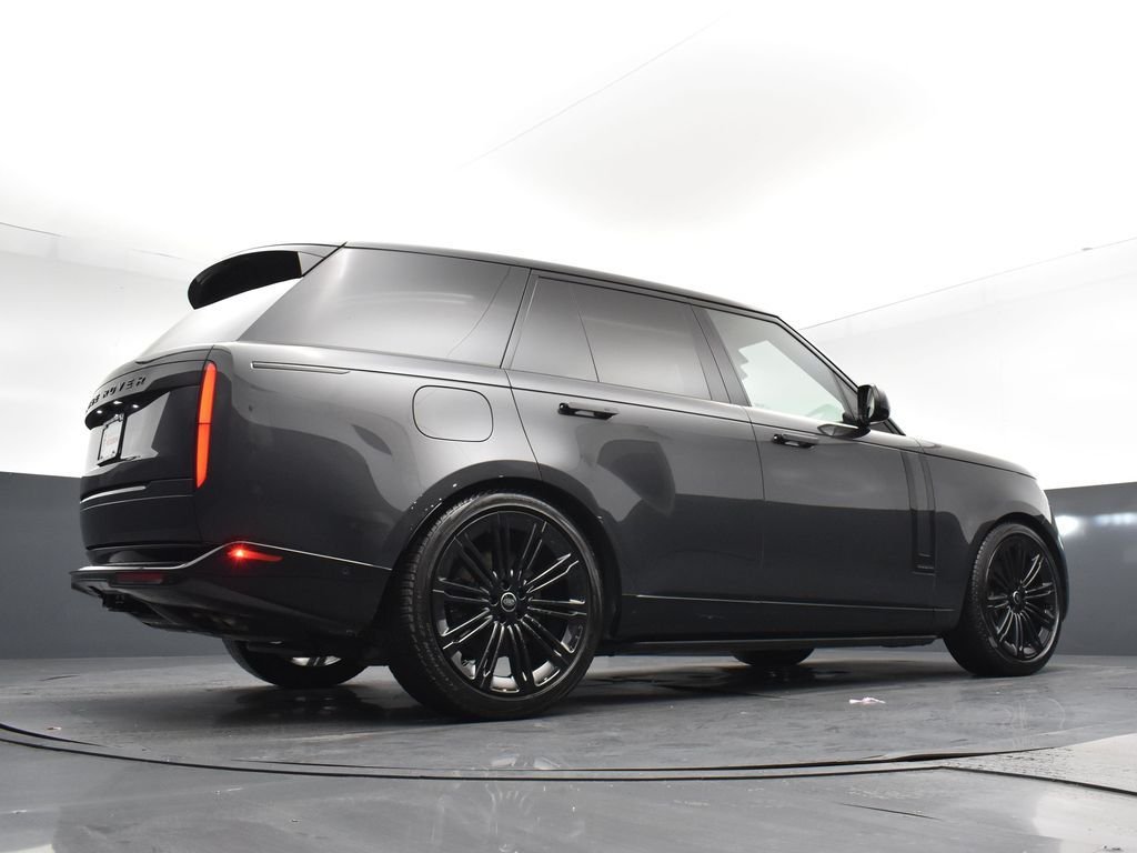 Used 2024 Black Land Rover Autobiography image 31