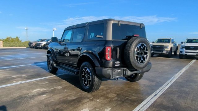 New 2026 Shadow Black Ford Outer Banks® image 86