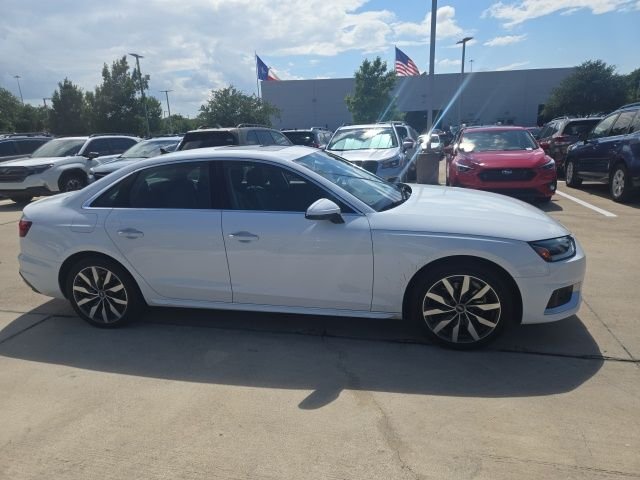 Used 2022  Audi 40 Premium image 2